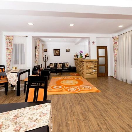 Casa Dealul Melcilor Hotel Braszów Zewnętrze zdjęcie
