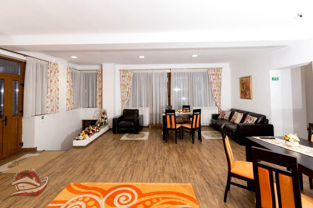 Casa Dealul Melcilor Hotel Braszów Zewnętrze zdjęcie